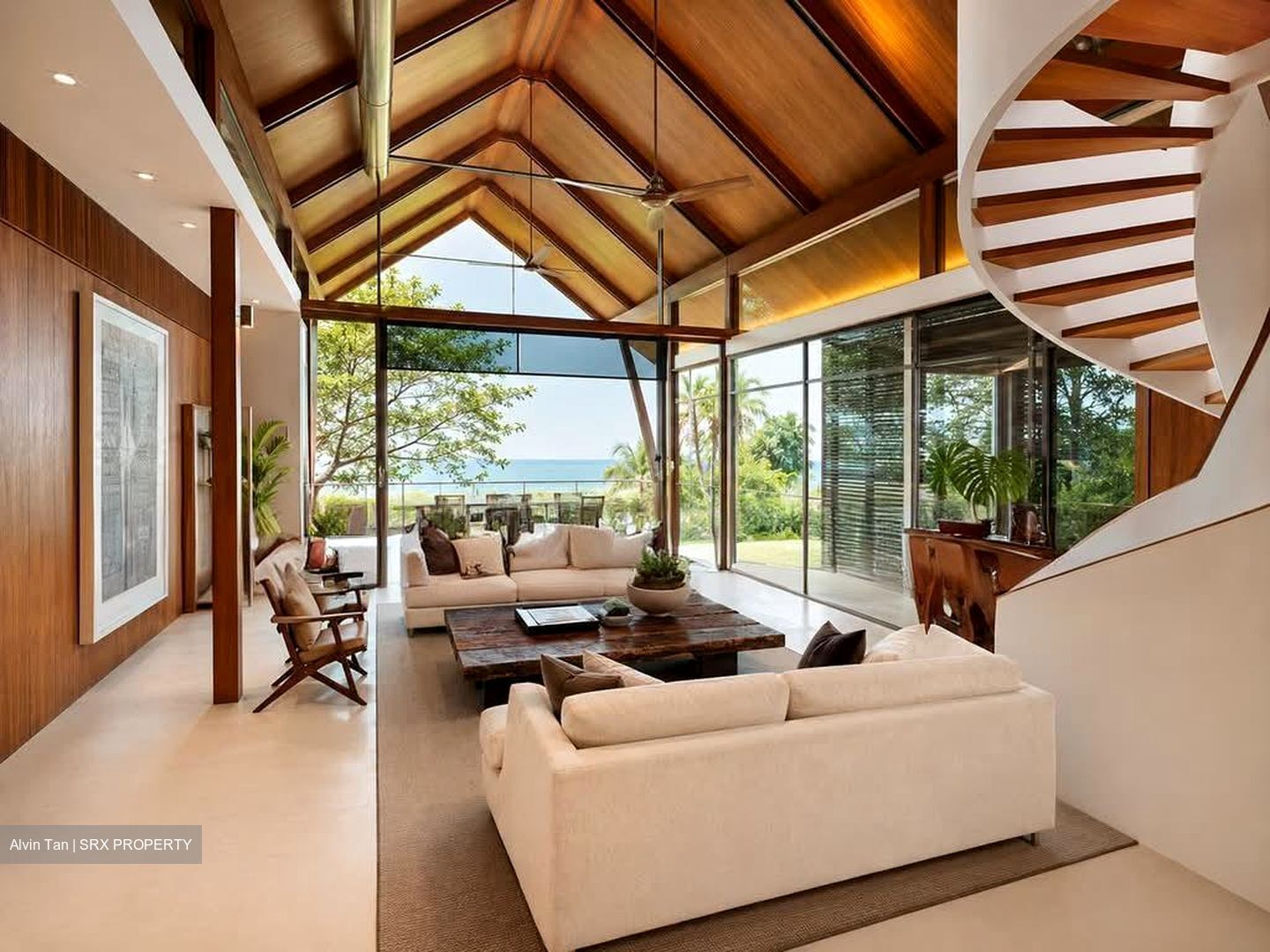 Ocean Drive (D4), Detached #561640701